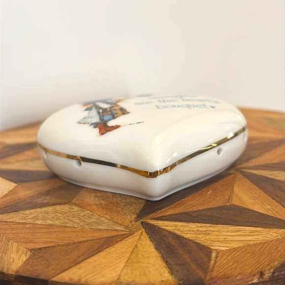 70's Vintage Holly Hobbie Pomander Holly Hobby Blue Girl Heart Shaped Porcelain - Picture 7 of 10